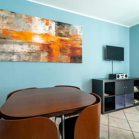 Apartman Lakefront Retreat By Wonderful Italy